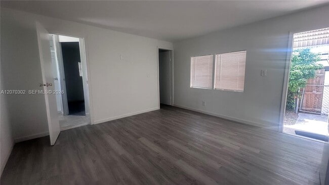 Building Photo - 11942 Anchorage Way