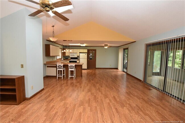 Building Photo - 2193 Cleveland Cir
