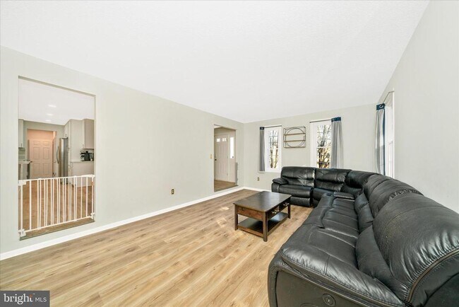 Building Photo - 3105 Glissade Ct