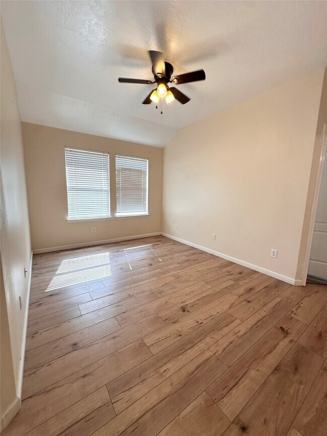Building Photo - 17310 Brookhollow Mist Ct