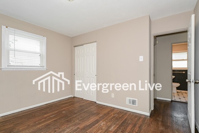 Building Photo - 20 Florissant Park Dr