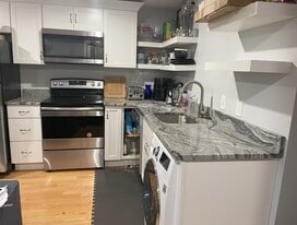 Building Photo - 14 Edgerly Pl