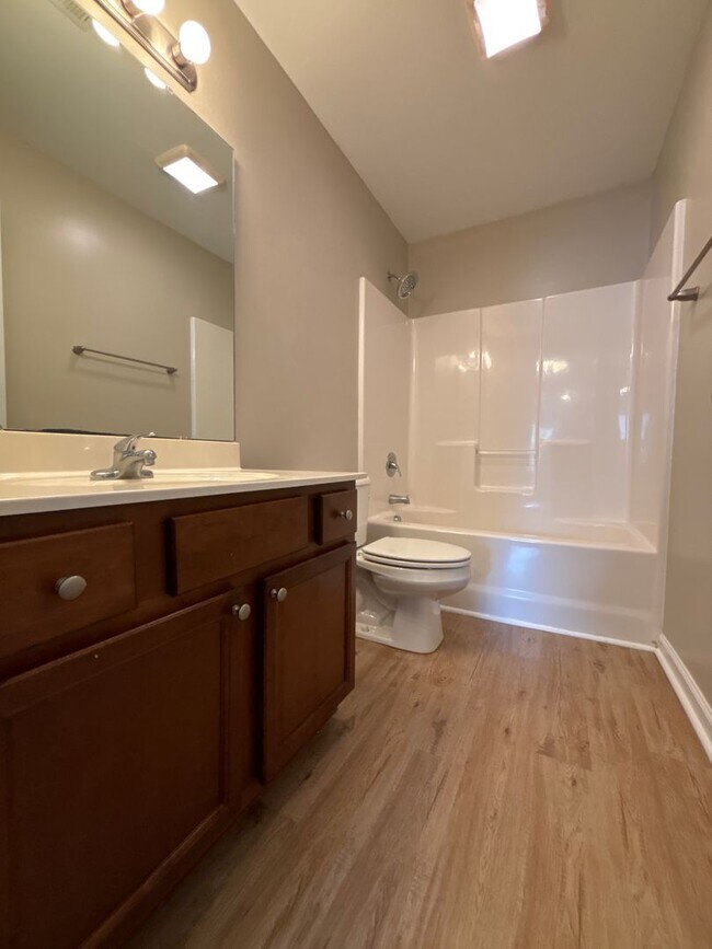 Building Photo - 3 Bedroom and a Bonus Room on Prism!
