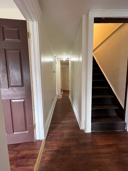 Building Photo - 421 NY-146