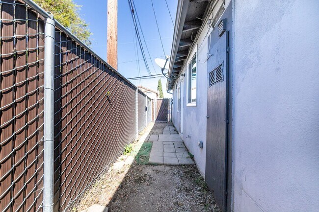 Building Photo - 2222 248th St