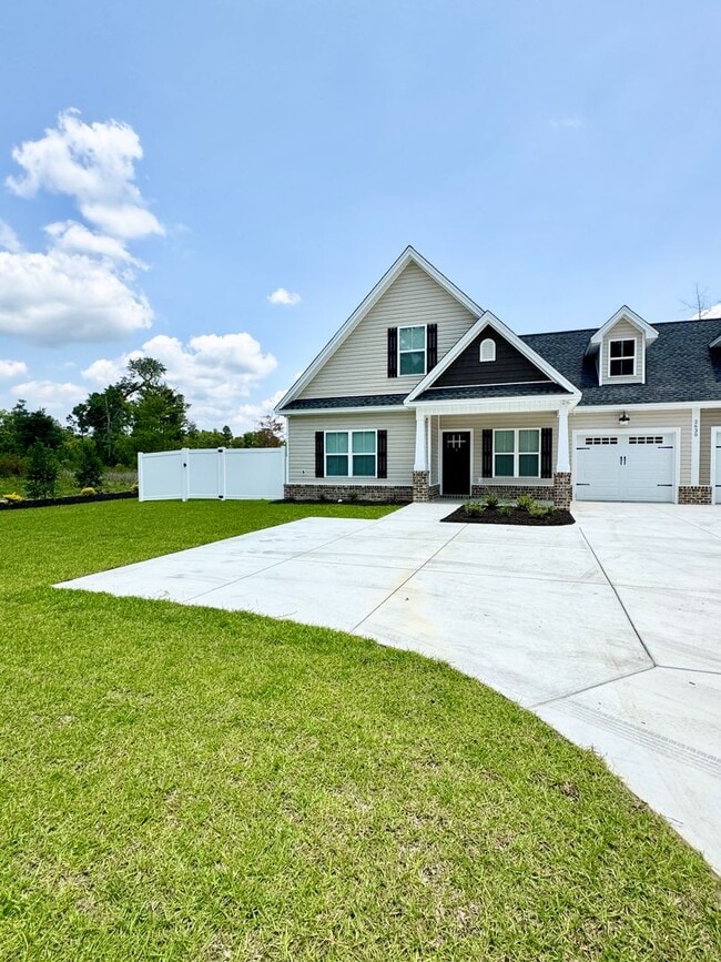 Building Photo - June availability! Brand New! Beautiful Fi...