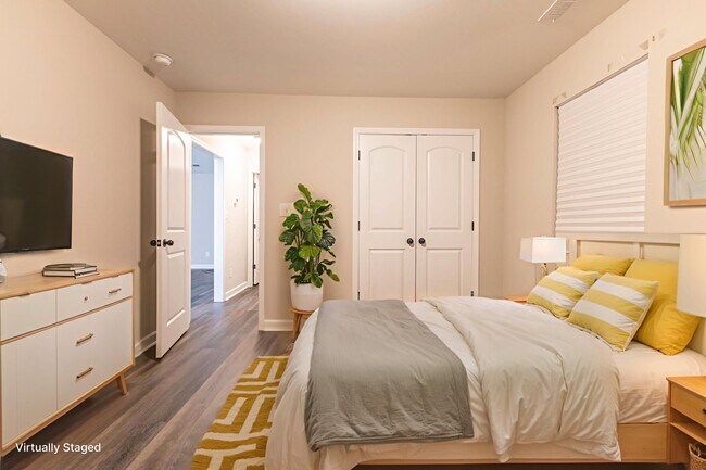 Building Photo - 270 Breakwater Dr