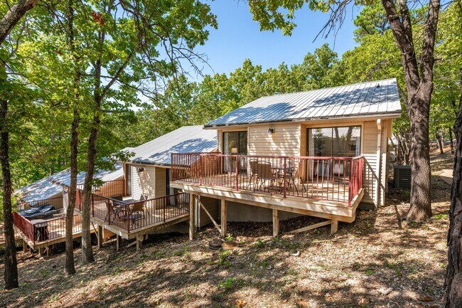 Building Photo - 235 Ozark Mountain Resort Dr
