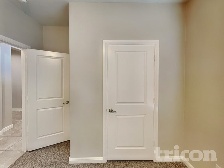 Building Photo - 162 Colter Dr
