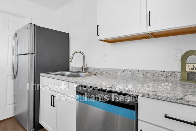 Building Photo - 3672-3678 Arnelle Road - 3678
