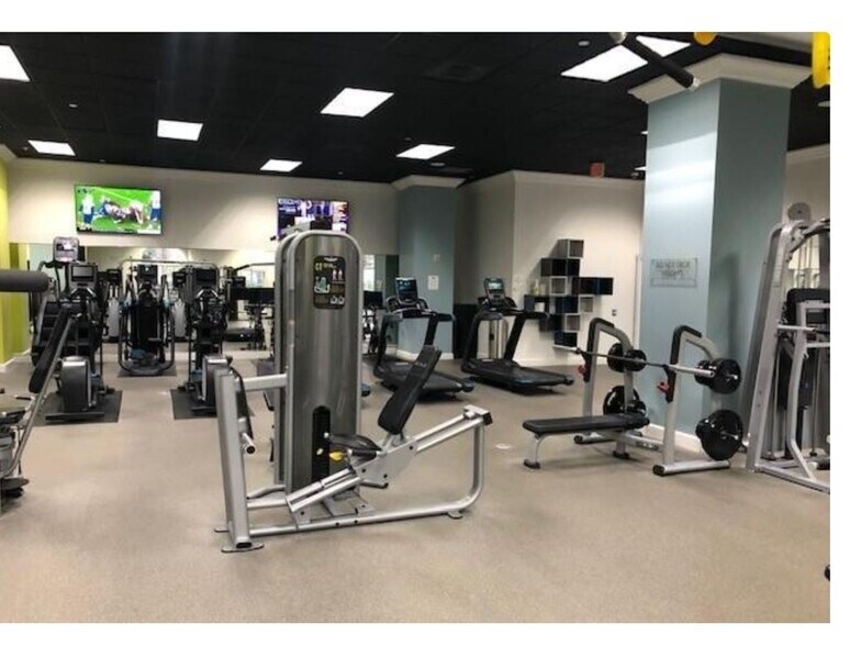 Building Photo - 195 14th St NE