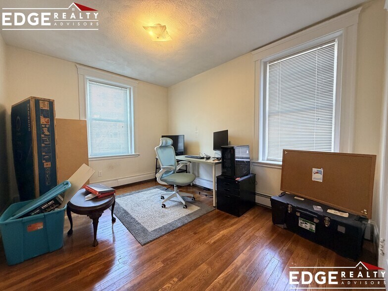 Building Photo - 22 Wallingford Rd