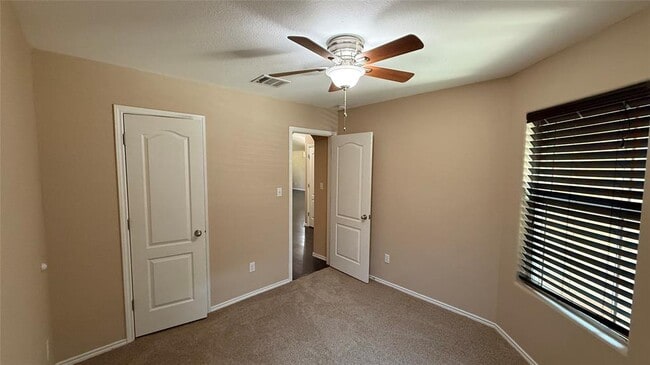 Building Photo - 17429 Bridgefarmer Blvd