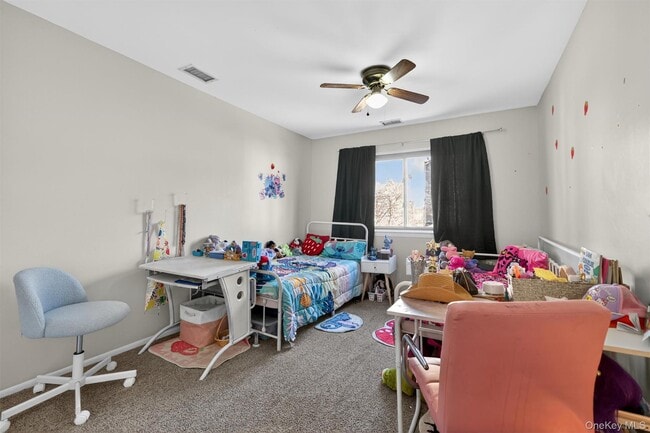 Building Photo - 36 Sycamore Ct