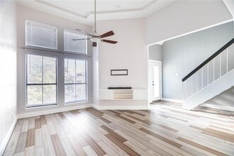 Building Photo - 3414 Country Club Dr W