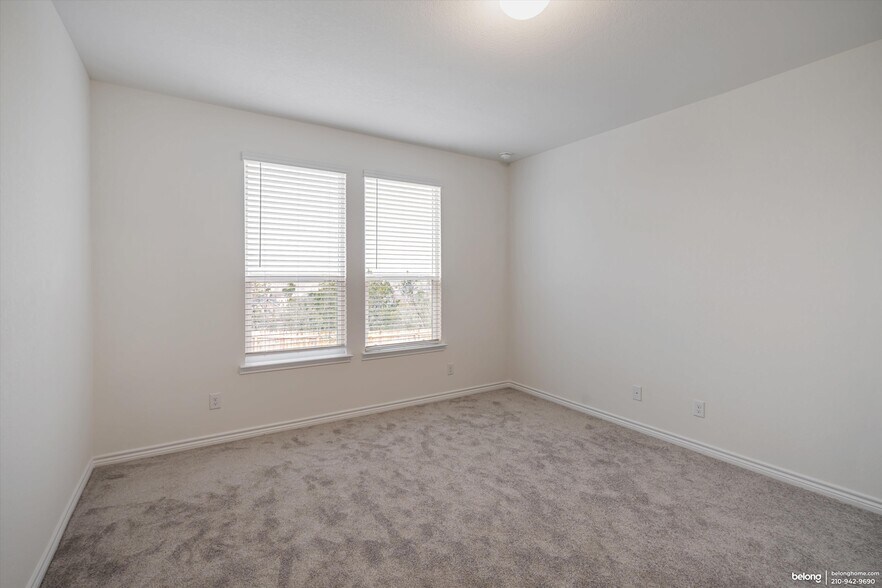 Building Photo - 2519 Chronos Dr