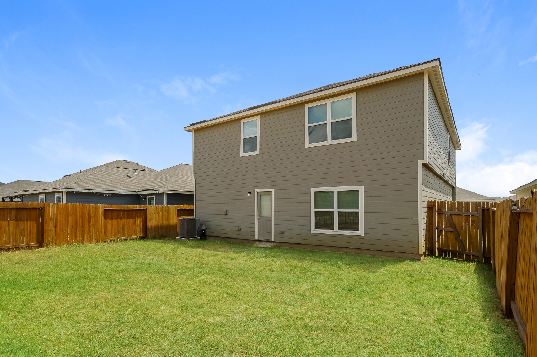 Building Photo - 7207 Aaron Jordan Dr