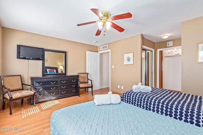 Building Photo - 6440 E Friess Dr