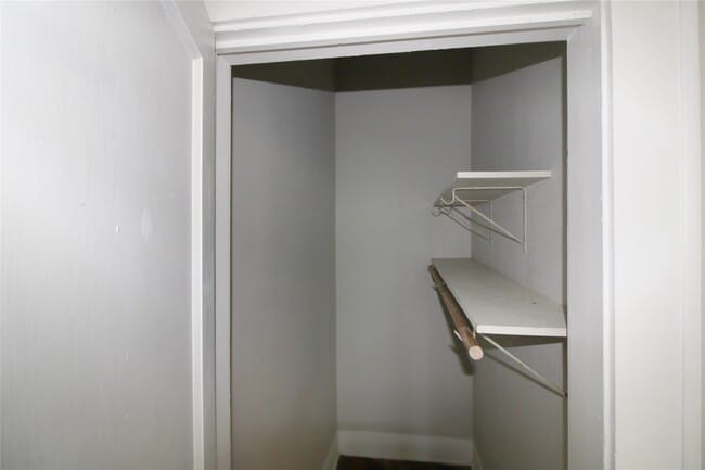 Building Photo - 1902 Church St