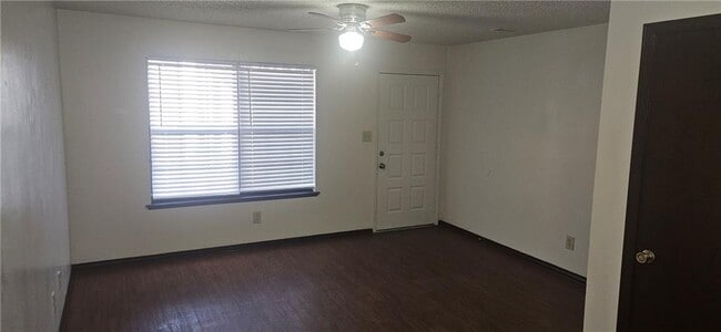 Building Photo - 632 Whitham Ave