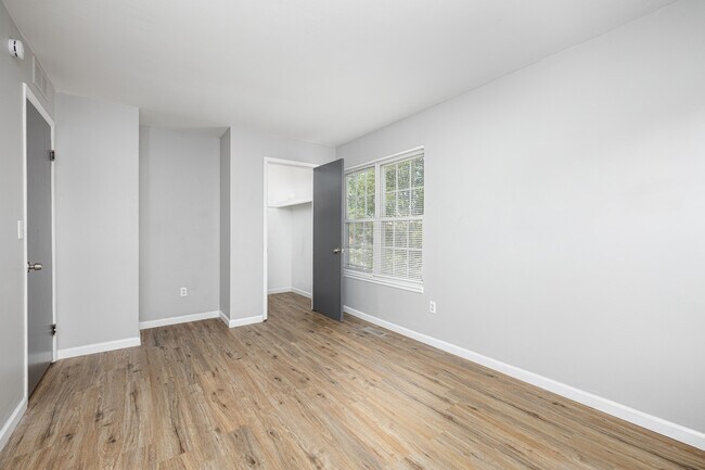 Building Photo - 1634 Wingate Blvd