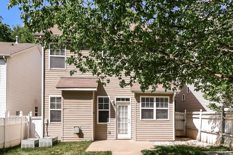 Building Photo - 7418 Alluvial Dr