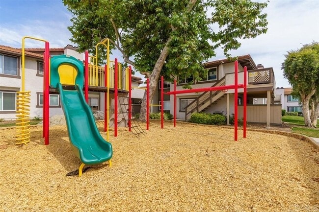 Building Photo - 10235 Bell Gardens Dr