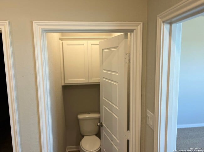 Building Photo - 121 Nespral Dr