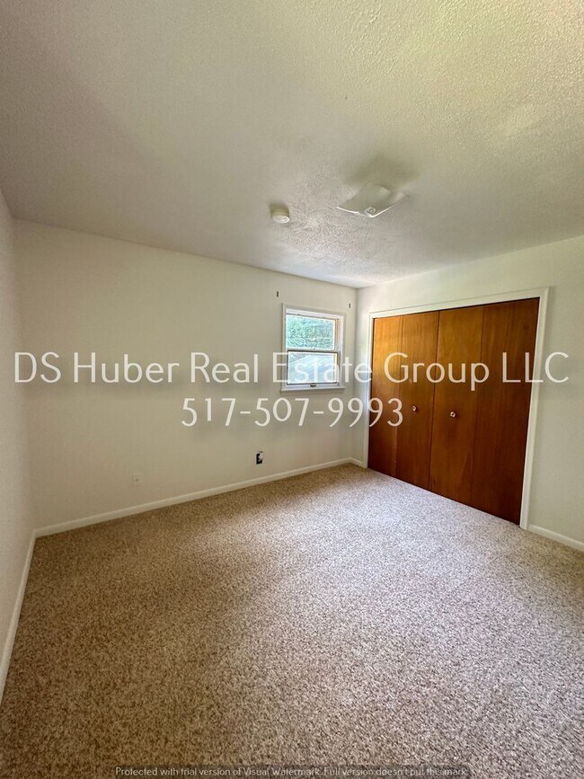 Building Photo - 12469 Kruger Ln