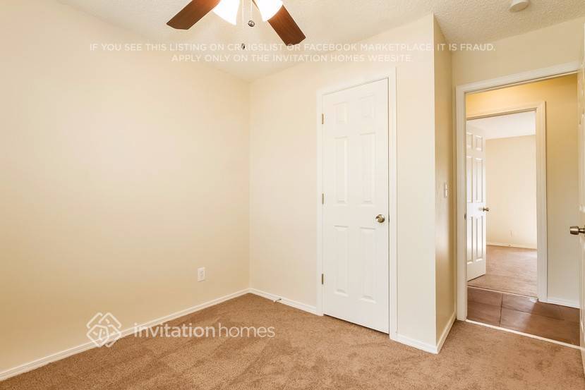 Building Photo - 2925 Rhapsody Dr