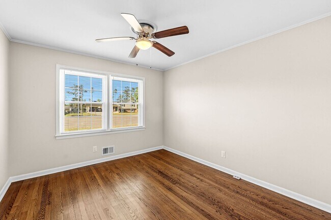 Building Photo - 311 Gardners Mill Ct