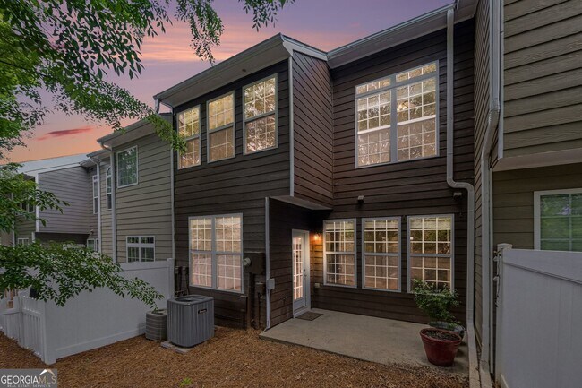 Building Photo - 2775 Pierce Brennen Ct NE