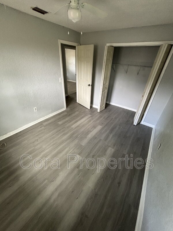 Building Photo - 2436 Lilly St