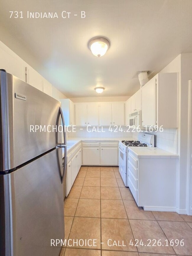 Building Photo - 731 Indiana Ct