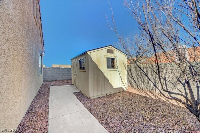 Building Photo - 904 Swift Bear St