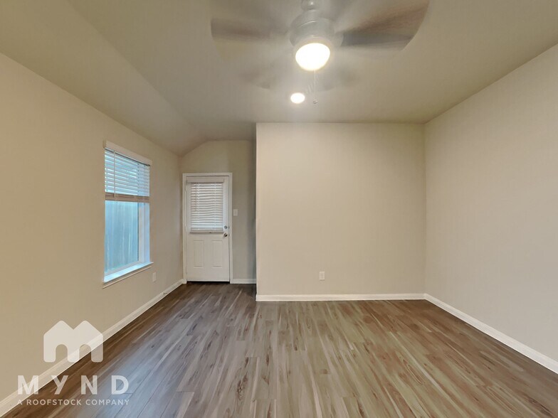 Building Photo - 13536 Bowfin Dr