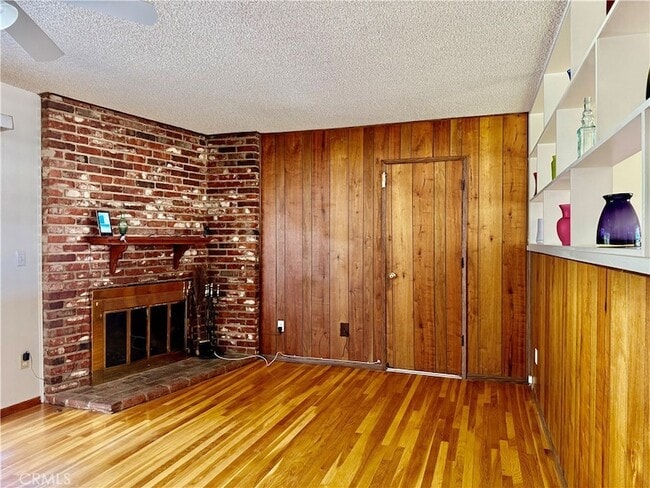 Building Photo - 11543 Swinton Ave