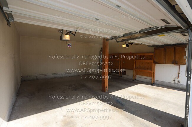 Building Photo - 8229 Woodland Dr