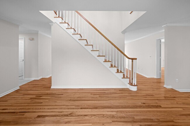Building Photo - 6609 Heidi Ct