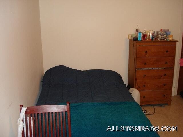 Building Photo - 2018 Commonwealth Ave