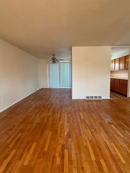 Building Photo - 6255 Peachtree St