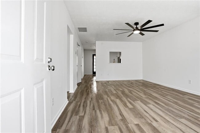 Building Photo - 858 Ohara Dr