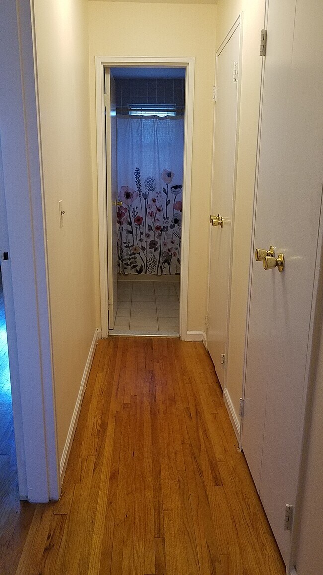 Closet Space - 605 Grove St