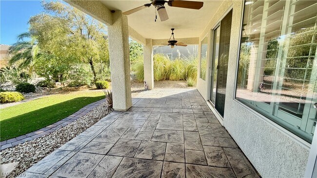 Building Photo - 10385 Brillare Ave