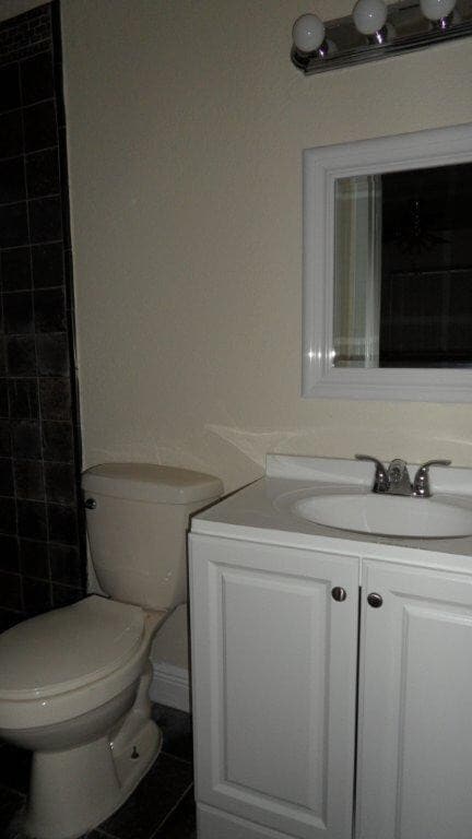 Building Photo - 700 N 70th Ave