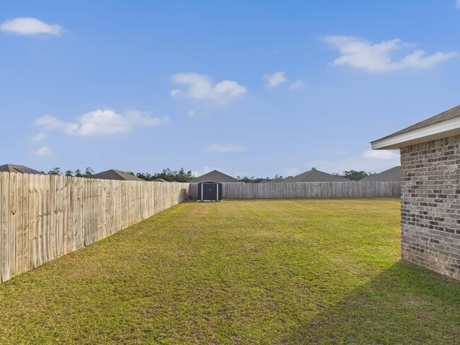 Building Photo - 8775 Clearbrook Dr