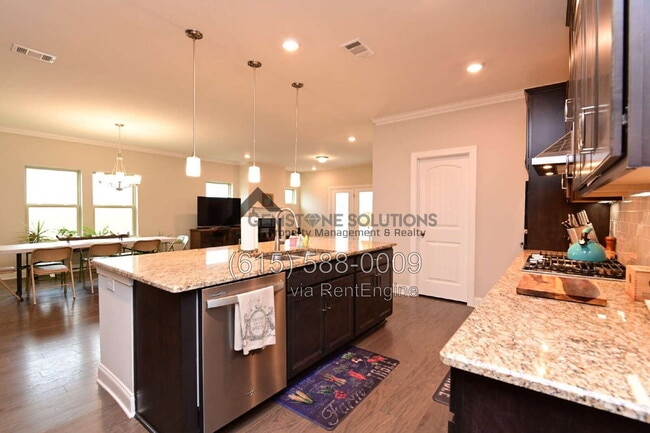 Building Photo - 1028 Fenner Ln