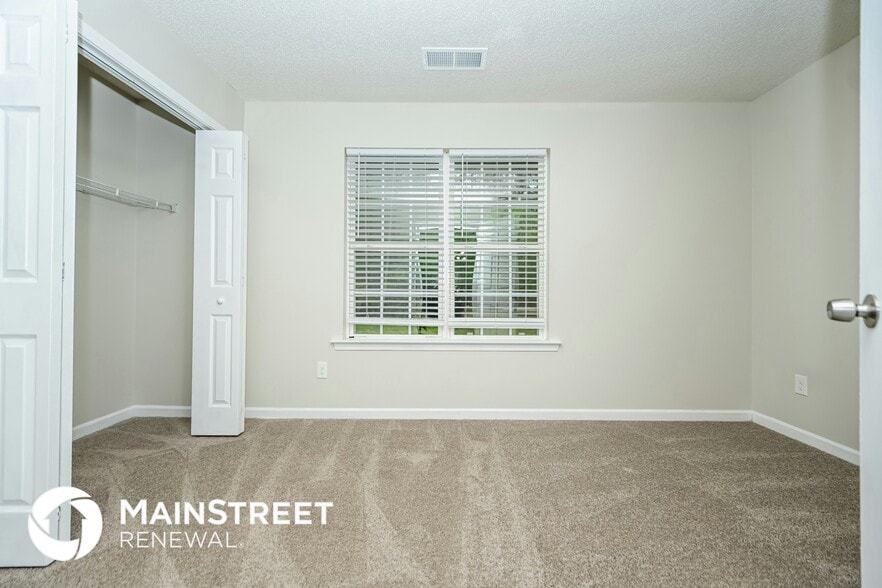 Building Photo - 1038 Hampton Rd