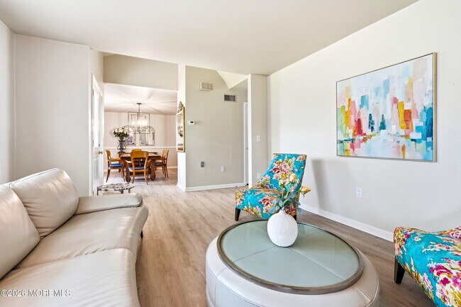 Building Photo - 470 Monmouth Pl