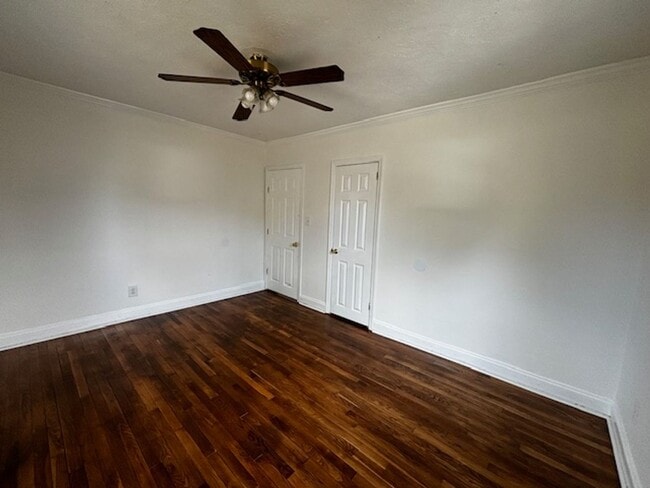 Building Photo - Maple Hall